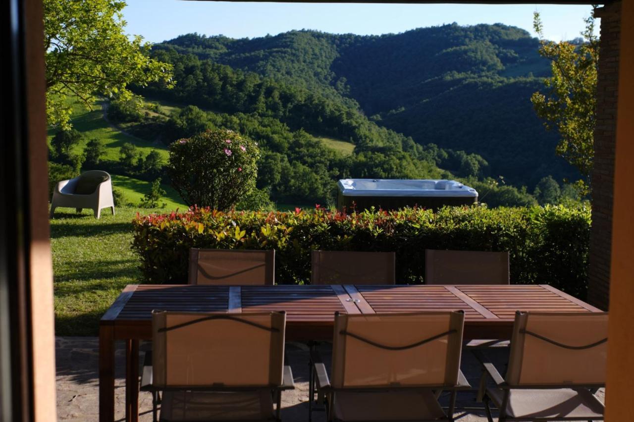 Casa Vacanze Colonnata Губио Екстериор снимка