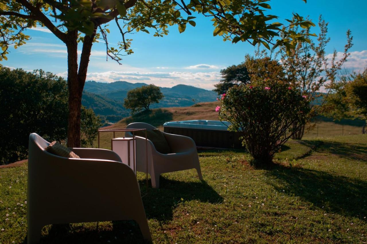 Casa Vacanze Colonnata Губио Екстериор снимка