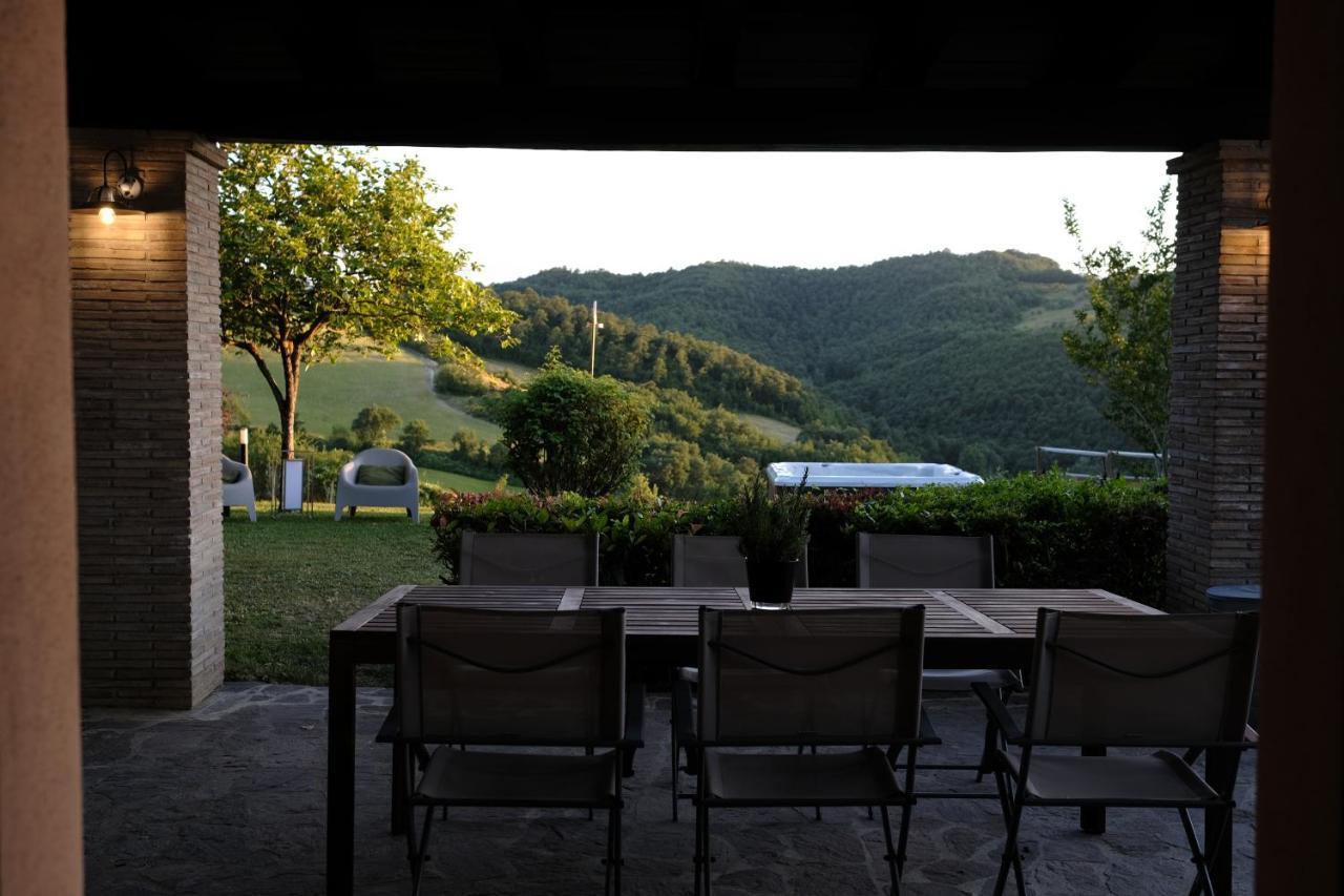 Casa Vacanze Colonnata Губио Екстериор снимка