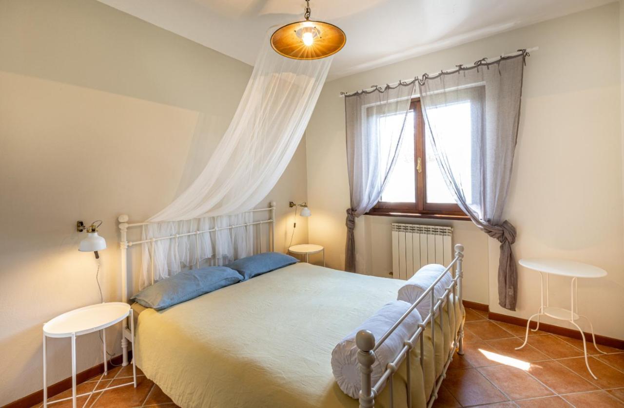 Casa Vacanze Colonnata Губио Екстериор снимка
