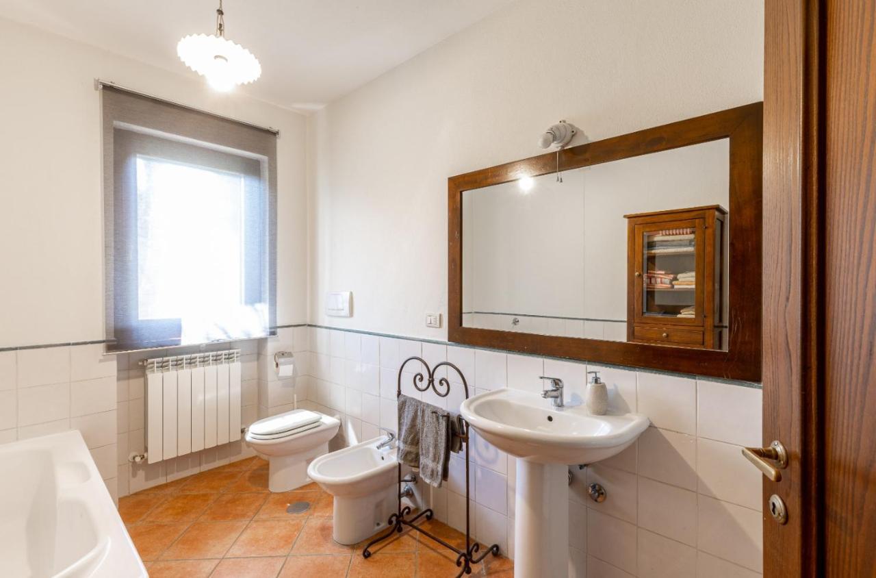 Casa Vacanze Colonnata Губио Екстериор снимка