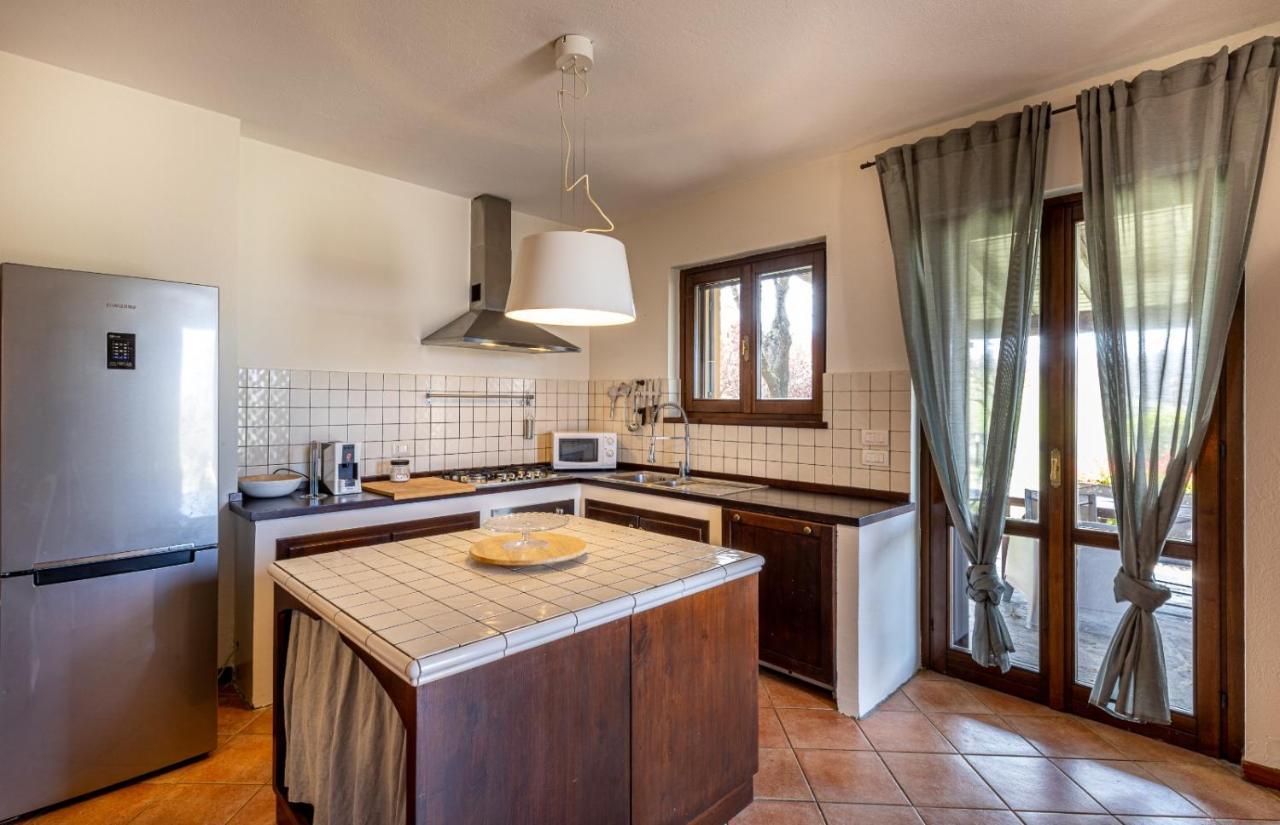 Casa Vacanze Colonnata Губио Екстериор снимка